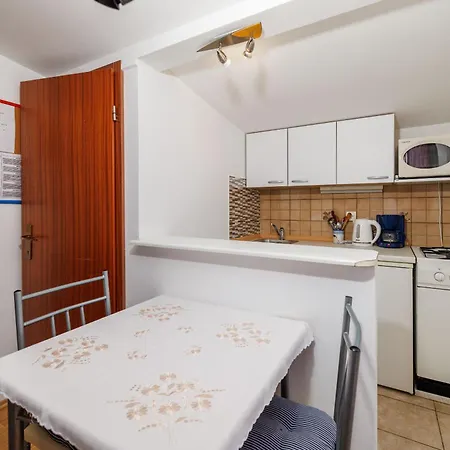 Apartman And Mirjana *