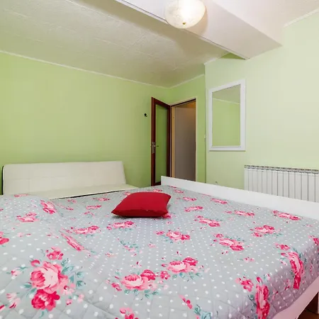 And Mirjana Apartment Dramalj