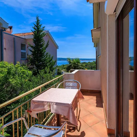 Apartment And Mirjana