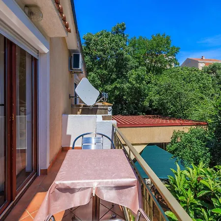 And Mirjana Apartment *